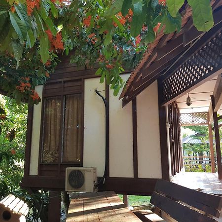 D'Impiana Riverview Chalet # Lenggong Kampong Ulu Jepai Luaran gambar